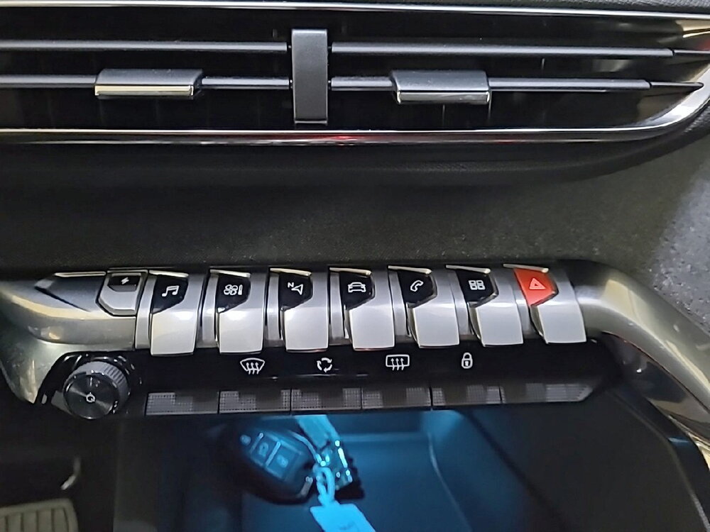 Occasion PEUGEOT 3008 3008 Hybrid 225 e-EAT8 - Allure