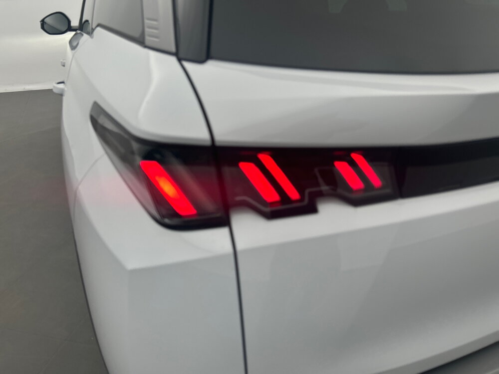 Occasion PEUGEOT 5008 5008 Hybrid 136 e-DCS6 - Allure