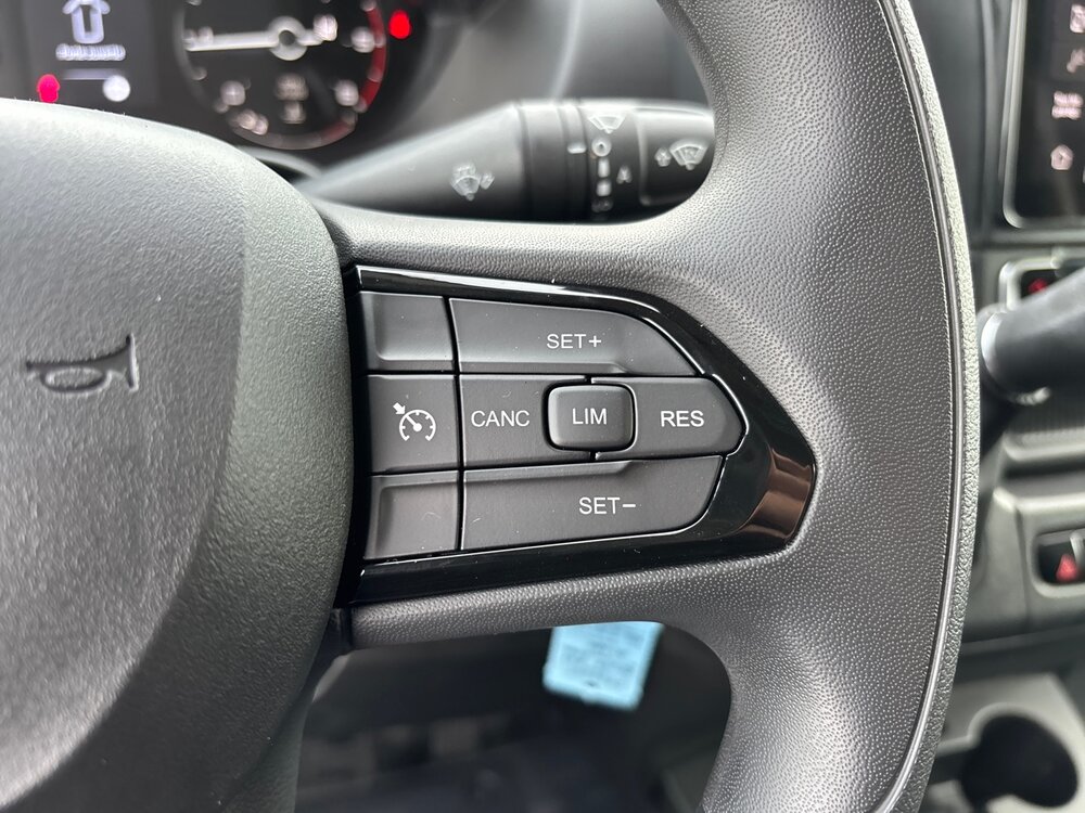 Occasion PEUGEOT Boxer BOXER FGN TOLE 3.5 T D L2H2 140 CH AUT.