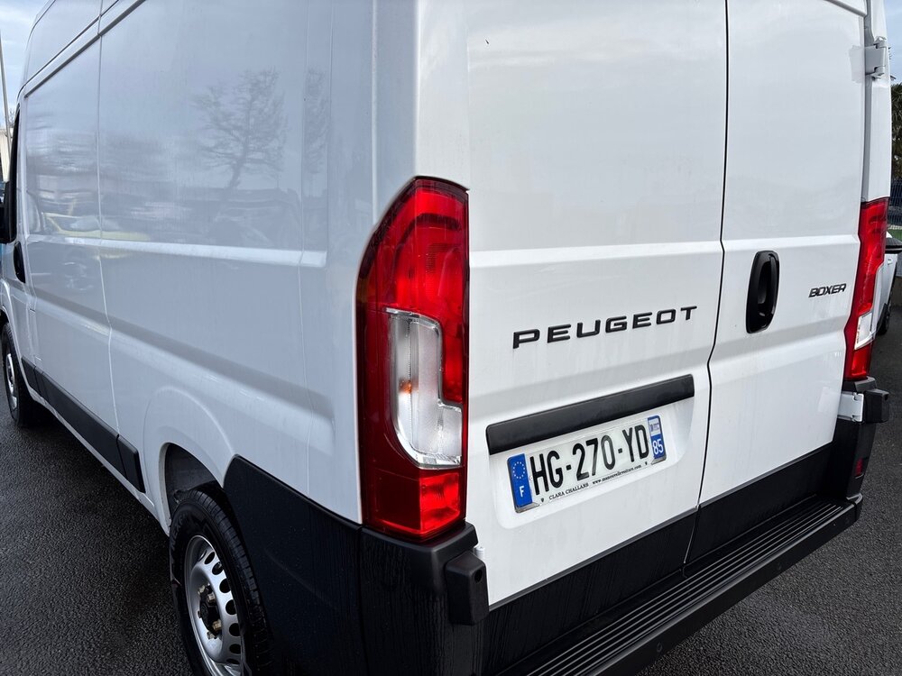Occasion PEUGEOT Boxer BOXER FGN TOLE 3.5 T D L2H2 140 CH AUT.