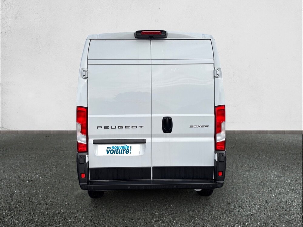 Occasion PEUGEOT Boxer BOXER FGN TOLE 3.5 T D L2H2 140 CH AUT.