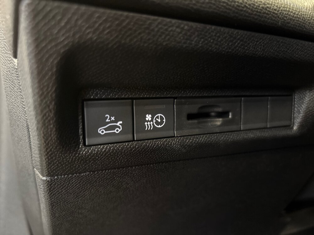 Occasion PEUGEOT 408 408 Electrique 58 kWh 210ch