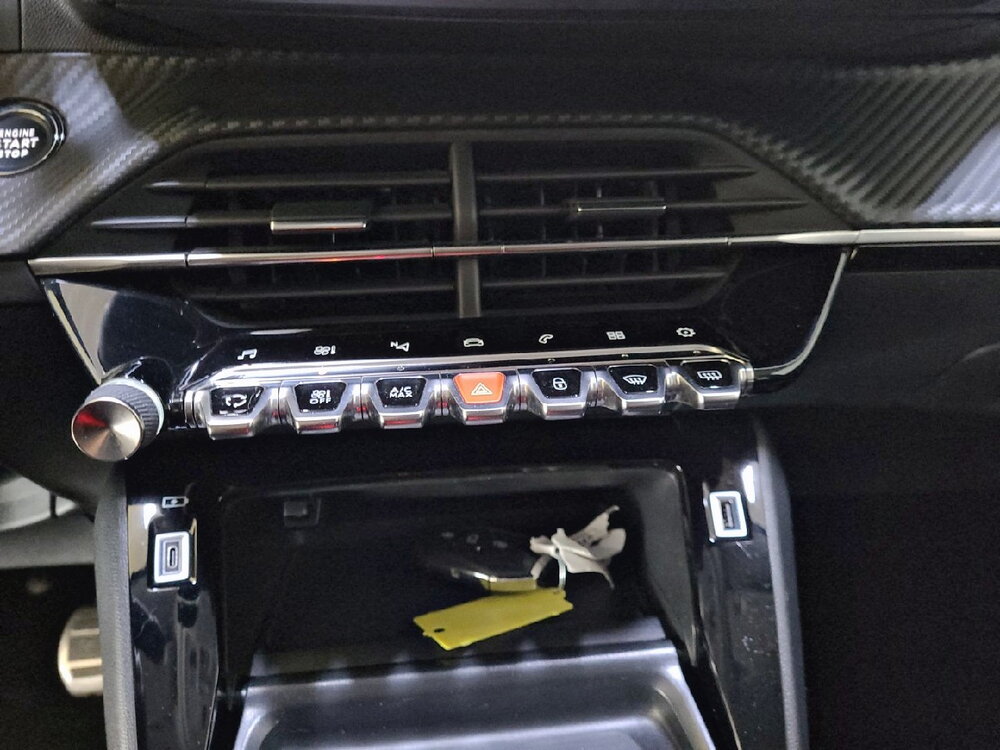 Occasion PEUGEOT 2008 2008 BlueHDi 110 S&S BVM6 - Roadtrip