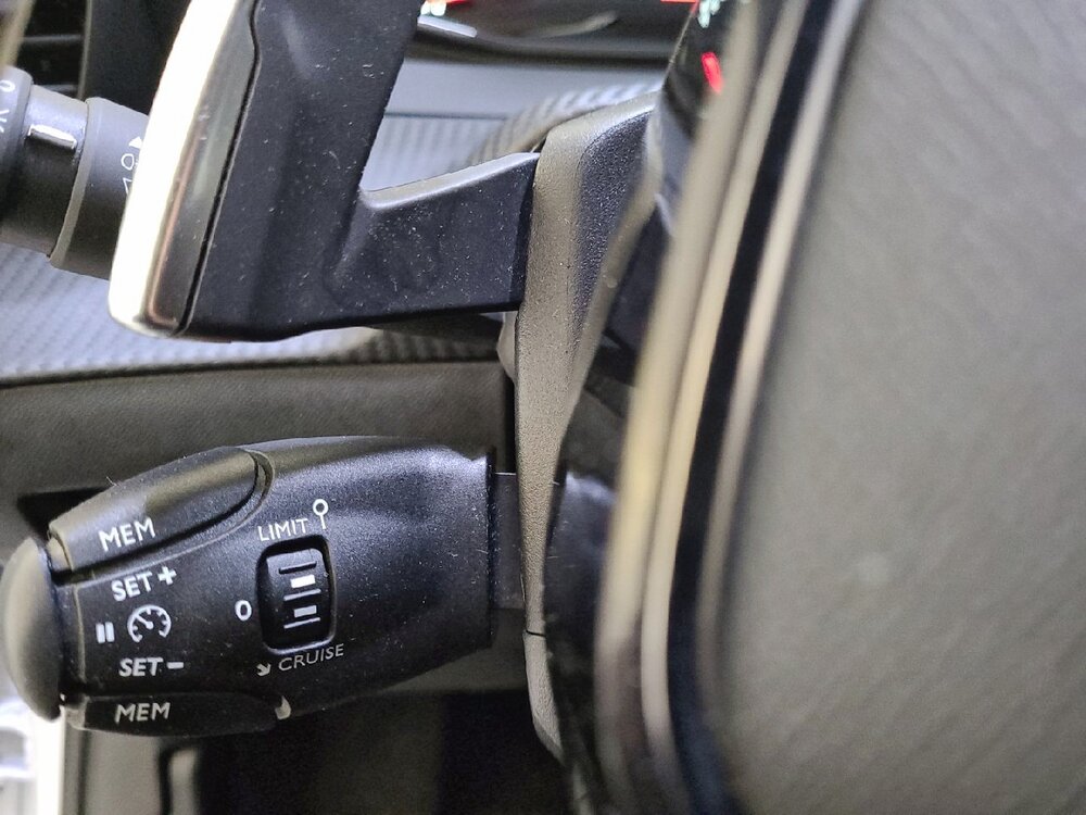 Occasion PEUGEOT 208 208 PureTech 100 S&S EAT8 - Allure