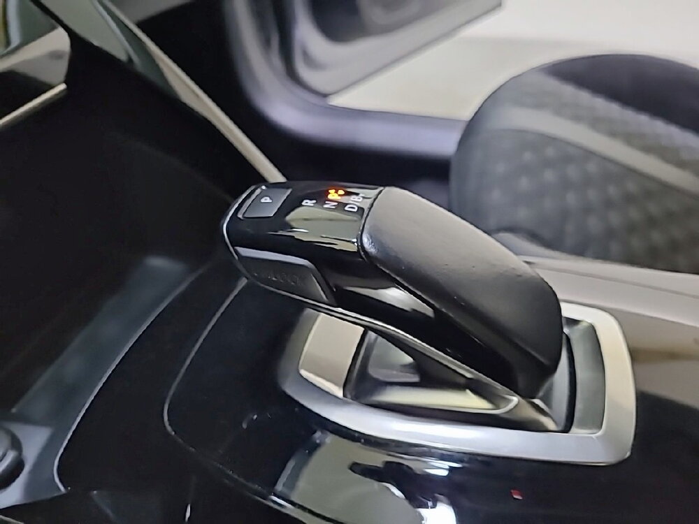 Occasion PEUGEOT 208 208 Electrique 50 kWh 136ch - Roadtrip