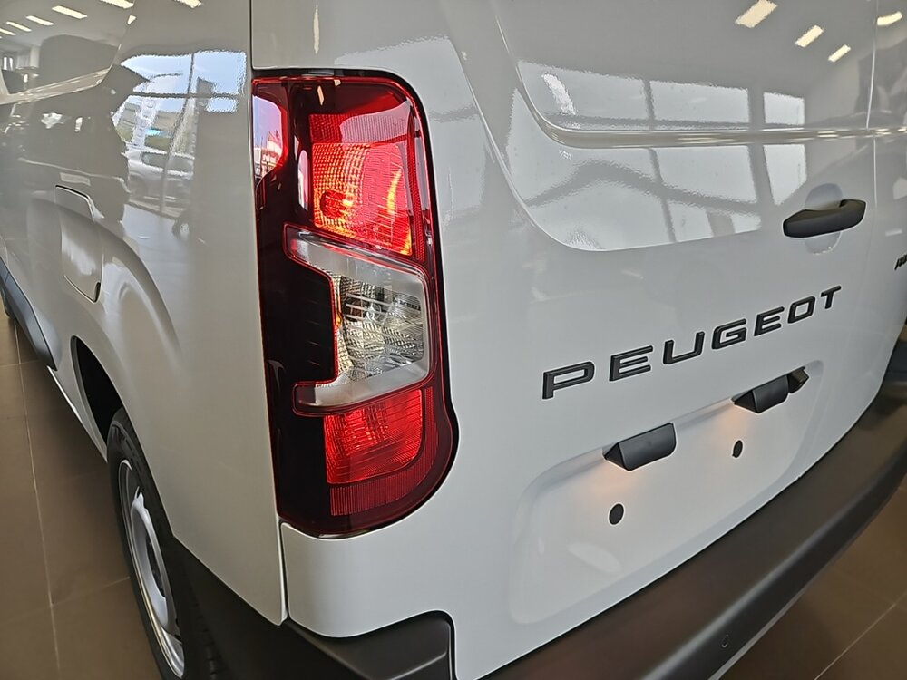 Occasion PEUGEOT Partner PARTNER FOURGON XL 950 KG BLUEHDI 130 S&S EAT8