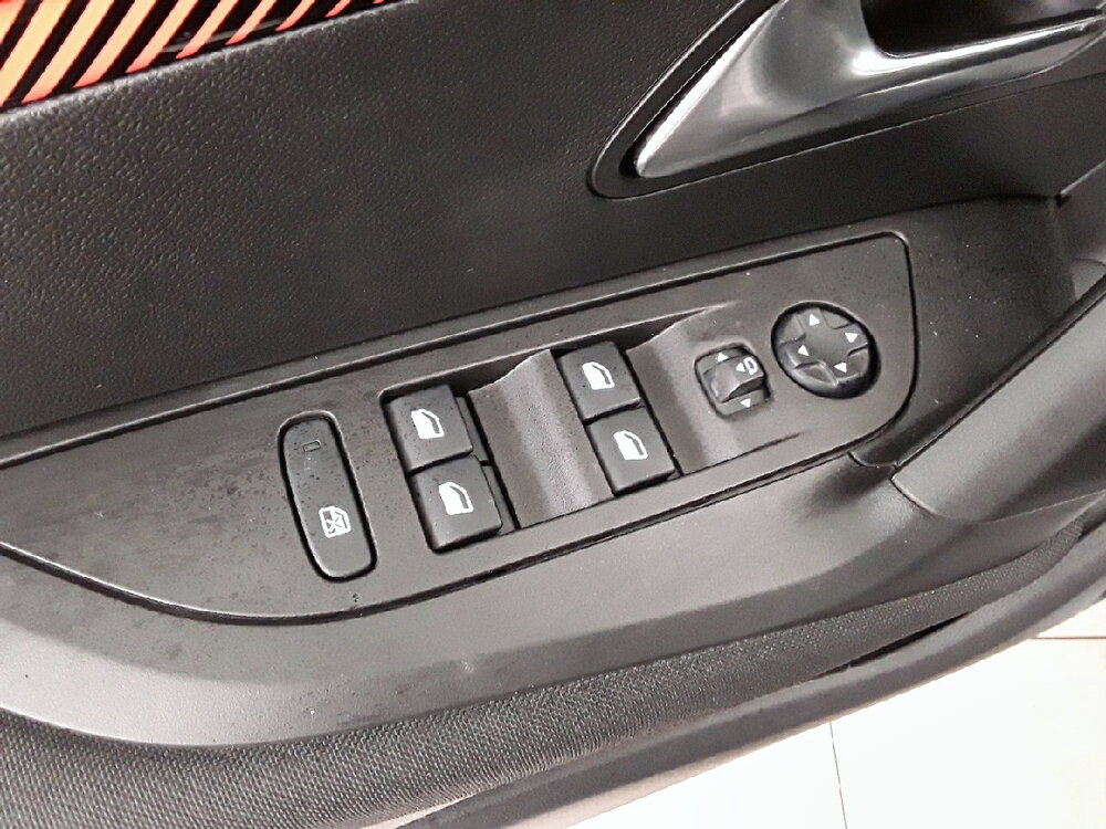 Occasion PEUGEOT 2008 2008 PureTech 100 S&S BVM6 - Active Business