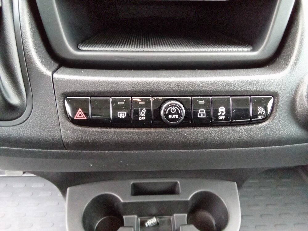 Occasion PEUGEOT Boxer BOXER FGN TOLE 3.5 T L2H2 140 S&S BVA8