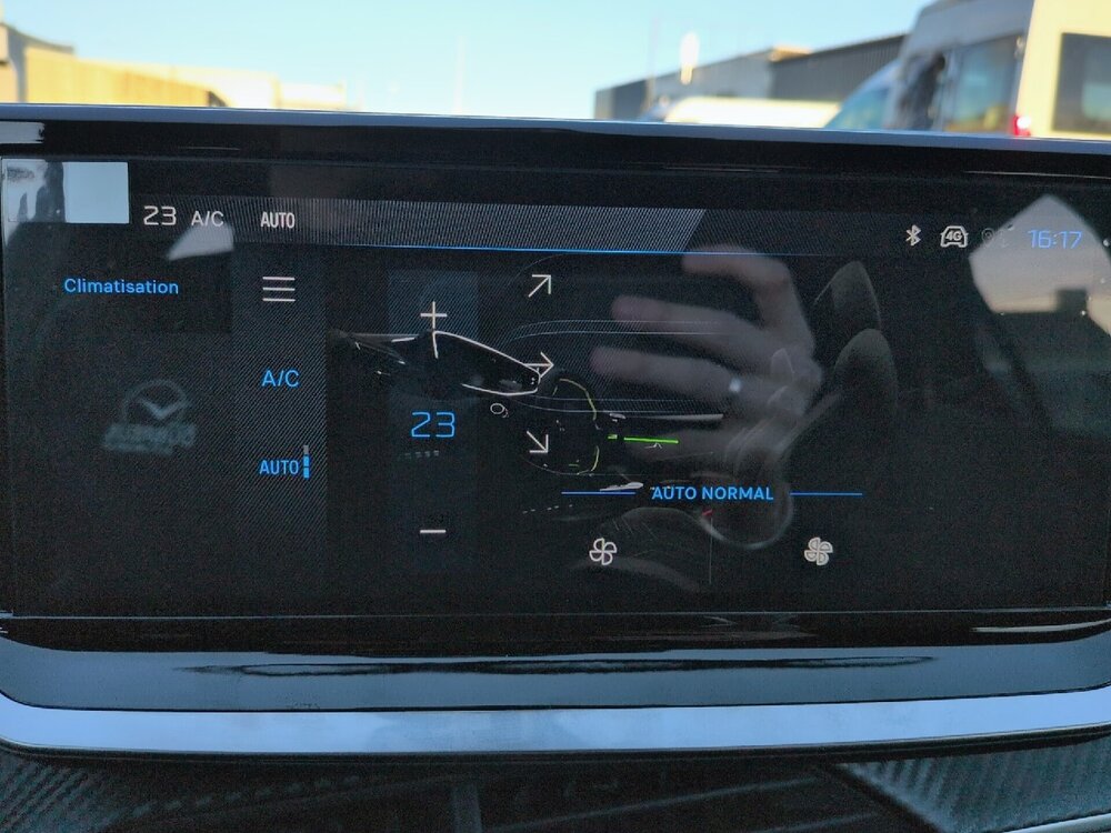 Occasion PEUGEOT 208 208 Hybrid 145 e-DCS6 - Allure