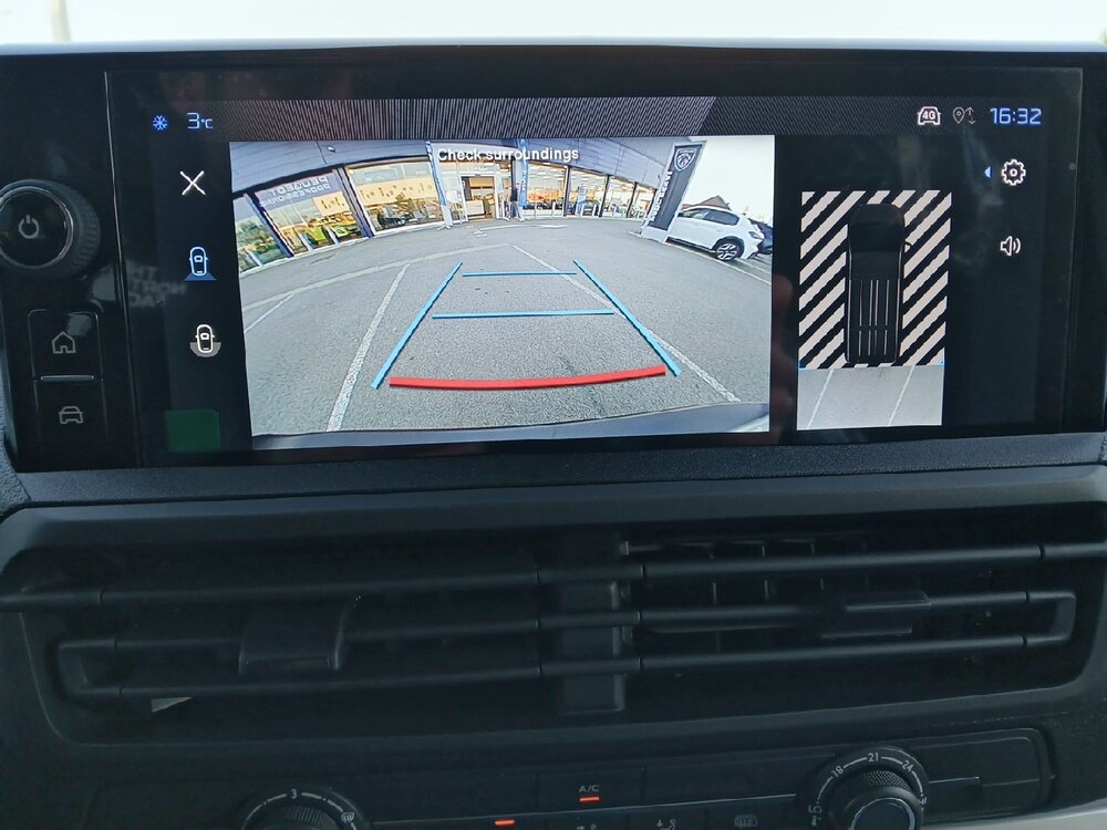 Occasion PEUGEOT Expert EXPERT FGN TAILLE M 1.5 D 120 S&S BVM6