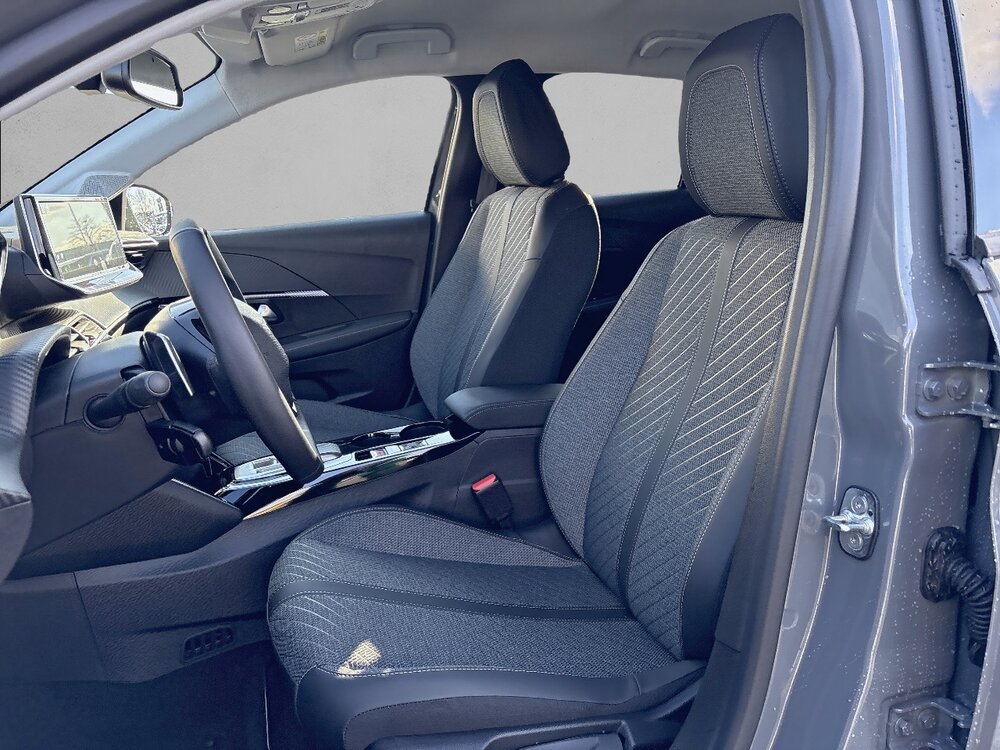 Occasion PEUGEOT 208 208 Hybrid 110 e-DCS6 - série spéciale ENVY