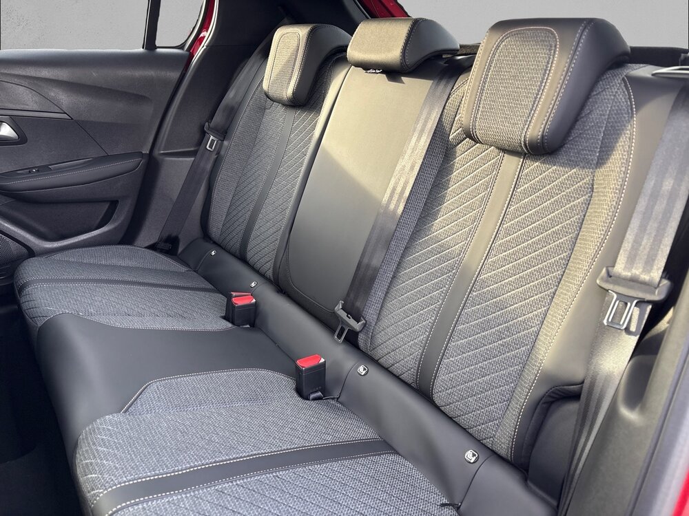 Occasion PEUGEOT 208 208 Hybrid 110 e-DCS6 - série spéciale ENVY