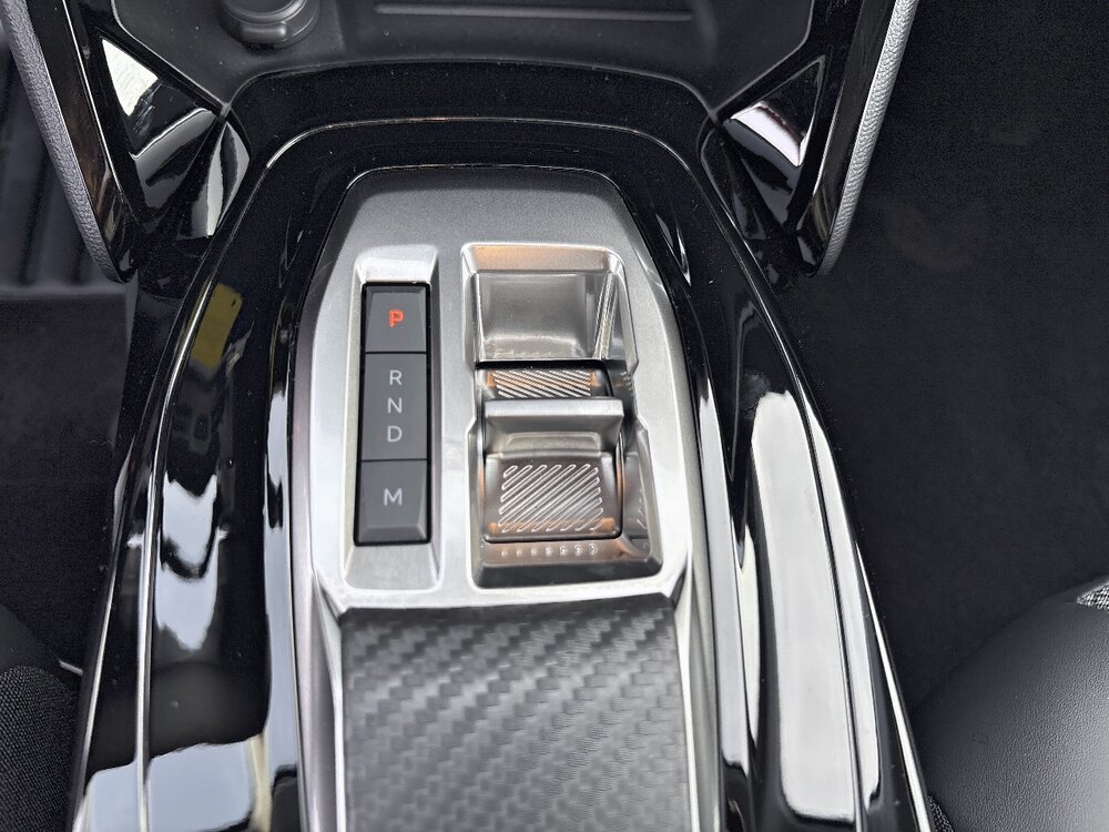 Occasion PEUGEOT 208 208 Hybrid 110 e-DCS6 - série spéciale ENVY