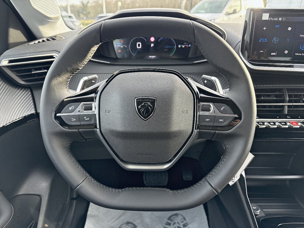 Occasion PEUGEOT 208 208 Hybrid 110 e-DCS6 - série spéciale ENVY