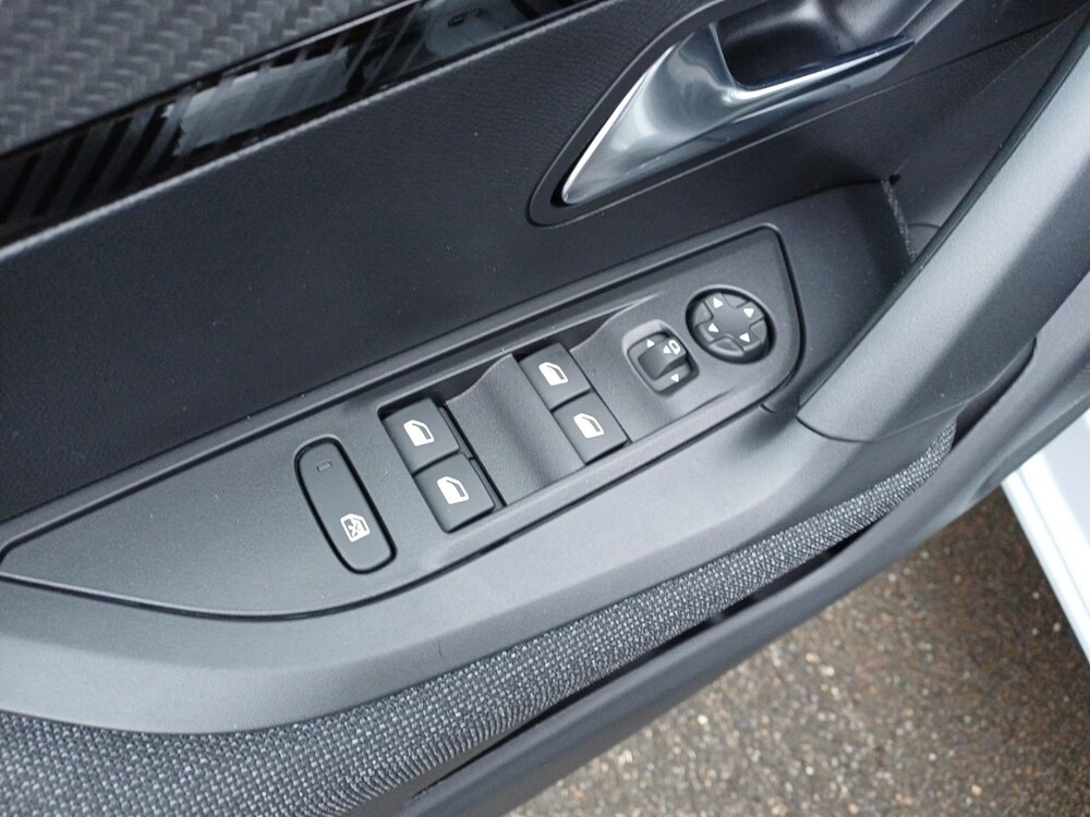 Occasion PEUGEOT 2008 2008 Hybrid 145 e-DCS6 - Style