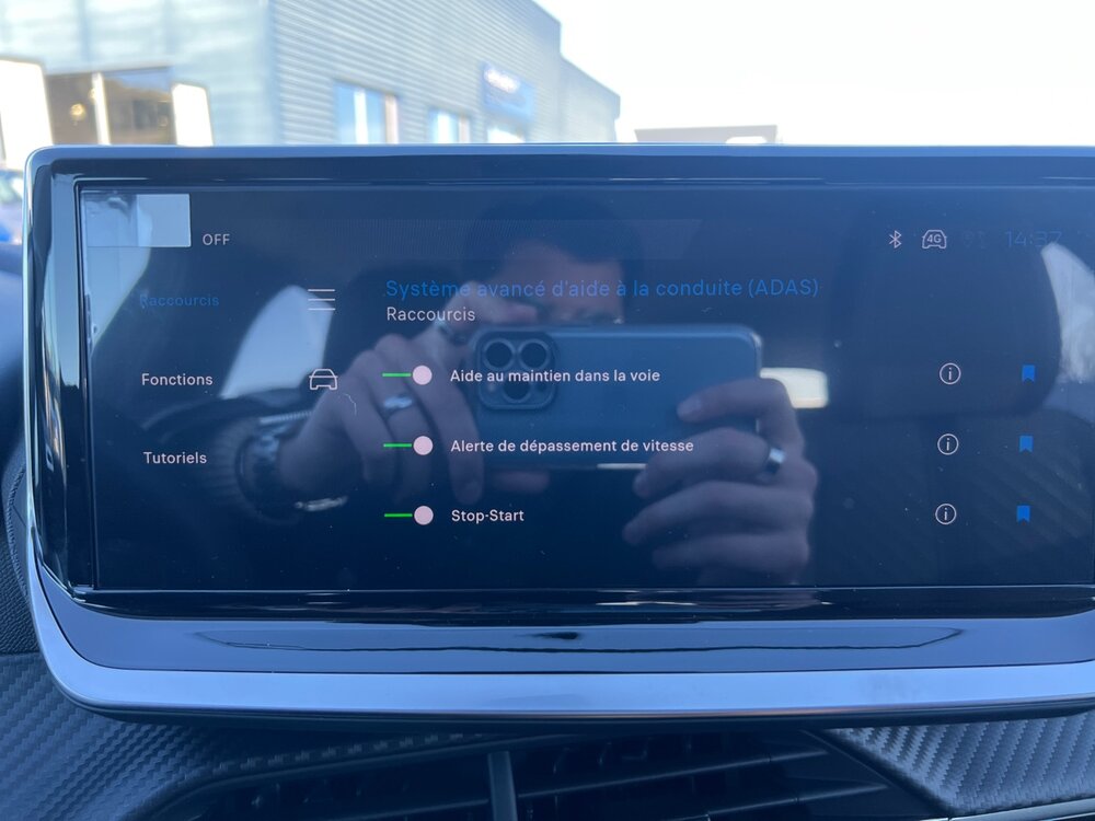 Occasion PEUGEOT 208 208 Hybrid 110 e-DCS6 - série spéciale ENVY