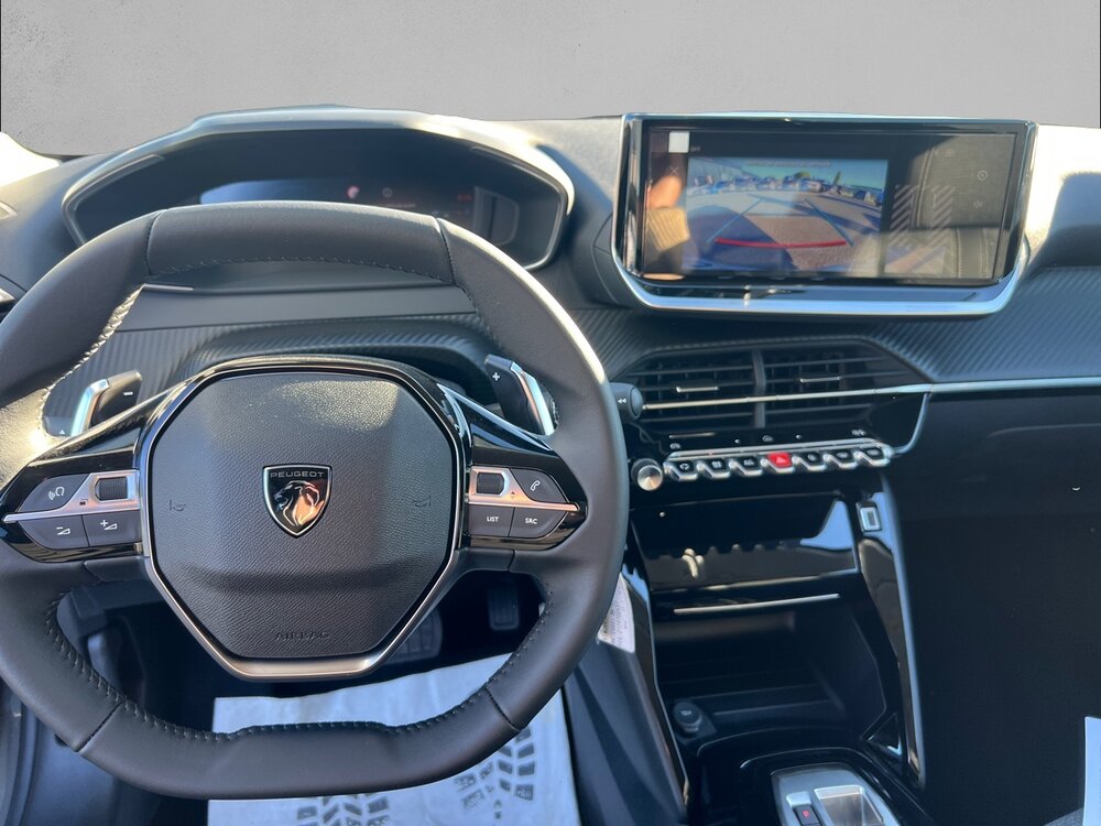 Occasion PEUGEOT 208 208 Hybrid 110 e-DCS6 - série spéciale ENVY