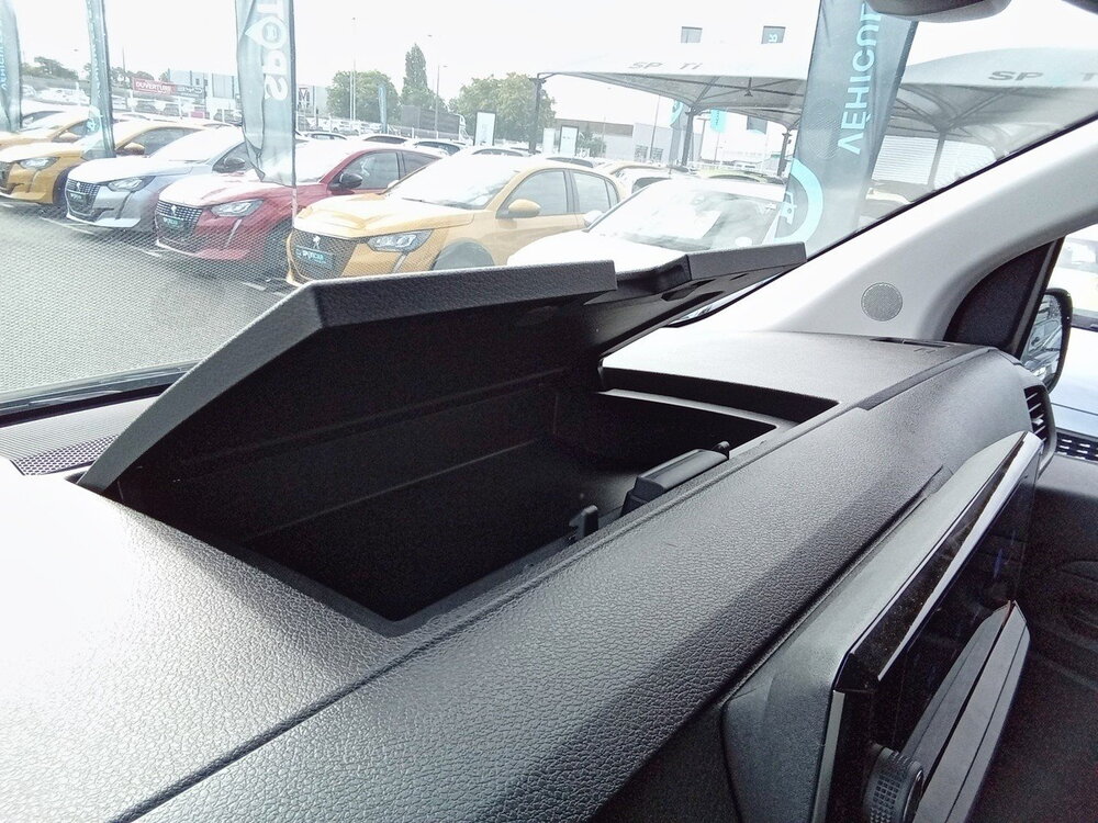 Occasion PEUGEOT Expert EXPERT CA FIXE M DIESEL 180 CH AUTOMATIQUE