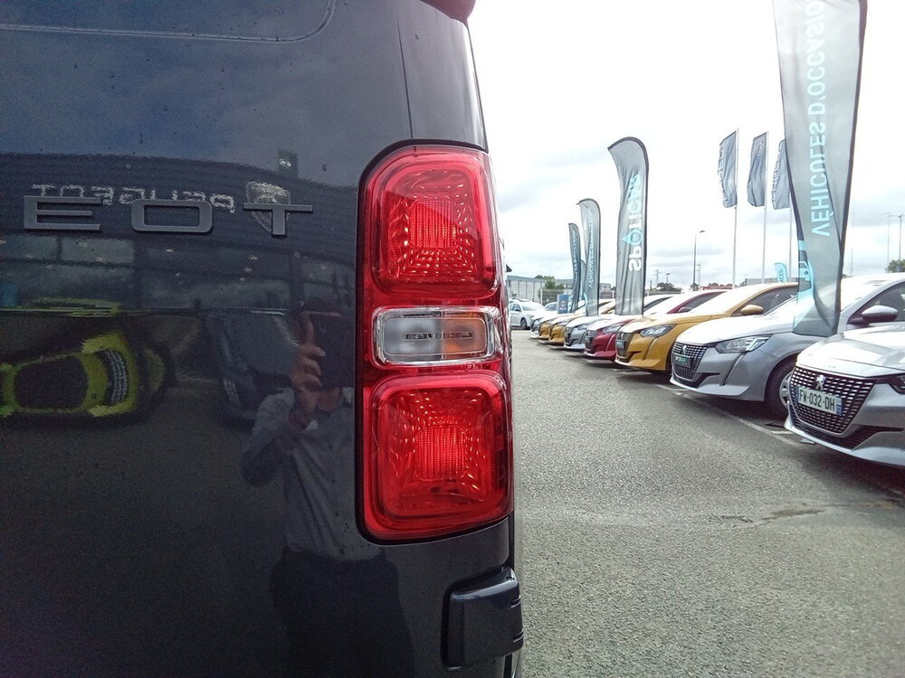 Occasion PEUGEOT Expert EXPERT CA FIXE M DIESEL 180 CH AUTOMATIQUE