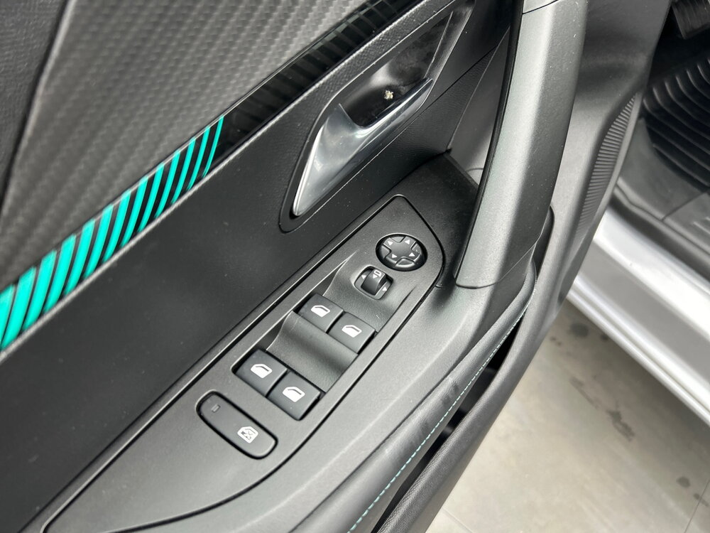 Occasion PEUGEOT 2008 2008 BlueHDi 130 S&S EAT8 - Allure