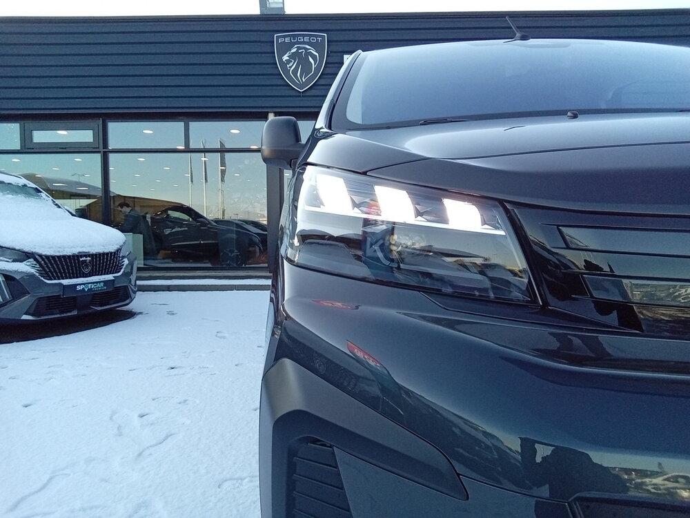 Occasion PEUGEOT Expert EXPERT CA FIXE M DIESEL 180 CH AUTOMATIQUE