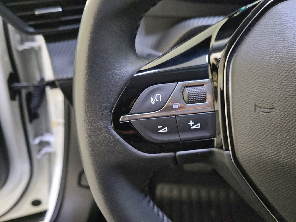 Occasion PEUGEOT 2008 2008 Electrique 136 ch - Allure Pack