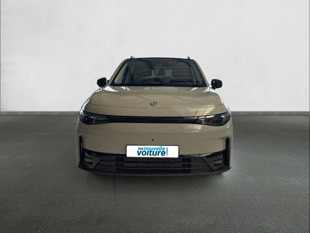 Occasion LEAPMOTOR C10 C10 REEV 28.4 kWh - 158 kW - Design