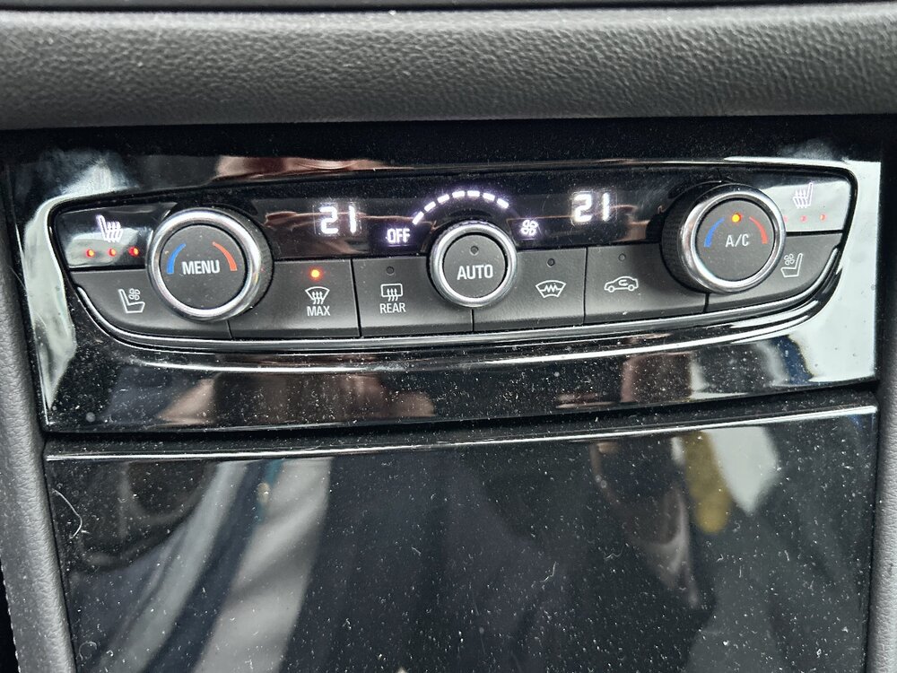 Occasion OPEL Grandland Grandland Hybrid 225 ch BVA8 - Ultimate