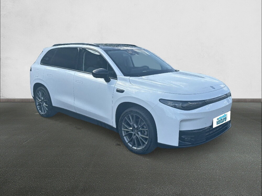 Occasion LEAPMOTOR C10 C10 REEV 28.4 kWh - 158 kW - Design