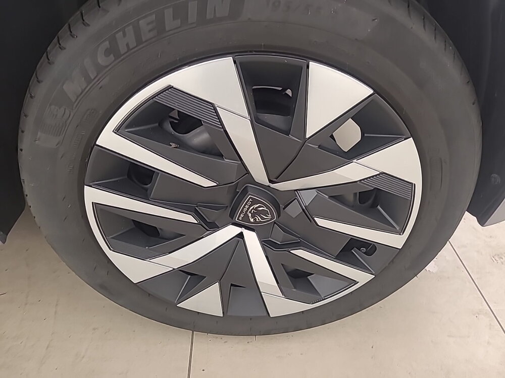 Occasion PEUGEOT 208 208 Hybrid 110 e-DCS6 - GT