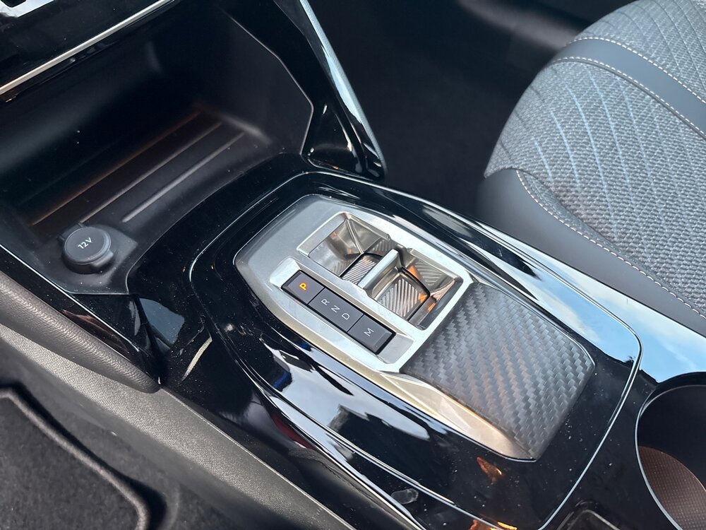 Occasion PEUGEOT 208 208 Hybrid 110 e-DCS6 - série spéciale ENVY