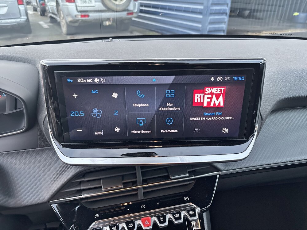 Occasion PEUGEOT 208 208 Hybrid 110 e-DCS6 - série spéciale ENVY