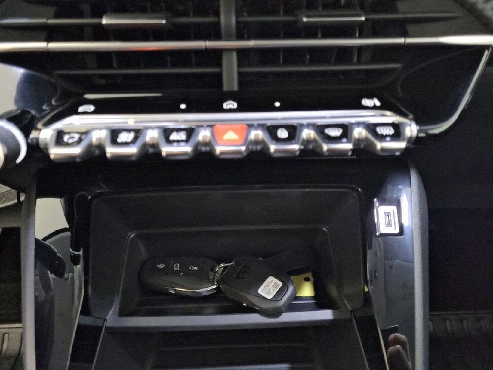 Occasion PEUGEOT 208 208 PureTech 100 S&S BVM6 - Active