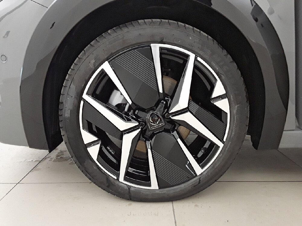 Occasion PEUGEOT 208 208 Hybrid 110 e-DCS6 - GT