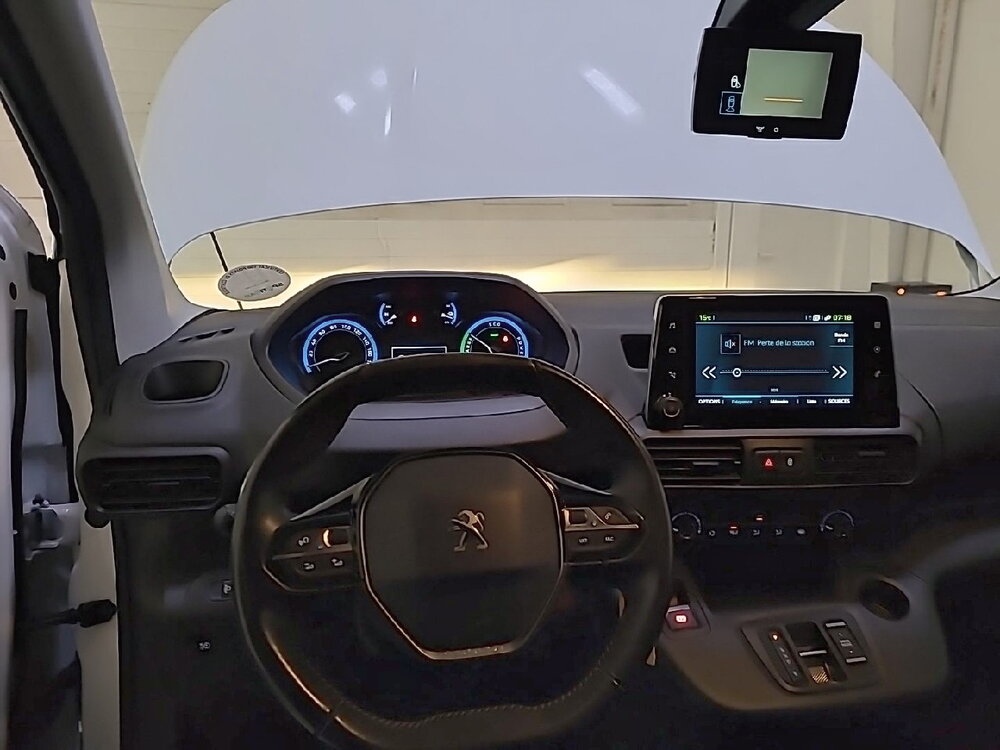 Occasion PEUGEOT Partner E-PARTNER FOURGON STANDARD 800 KG 136 CH BATTERIE 50 KWH - ASPHALT