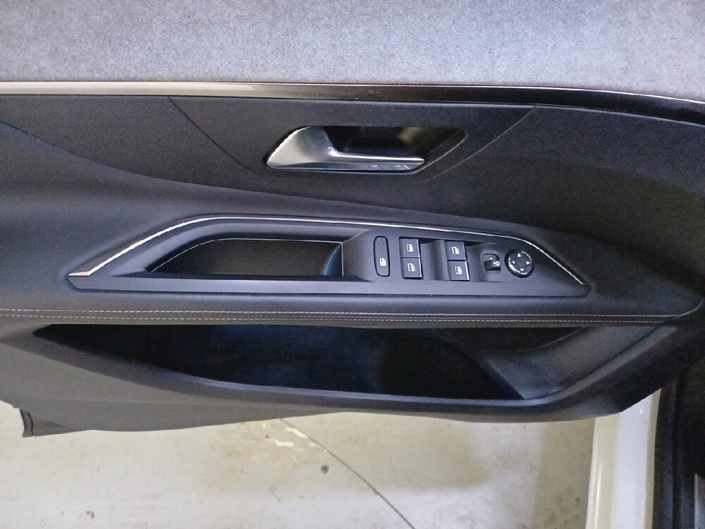 Occasion PEUGEOT 3008 3008 Hybrid 225 e-EAT8 - GT