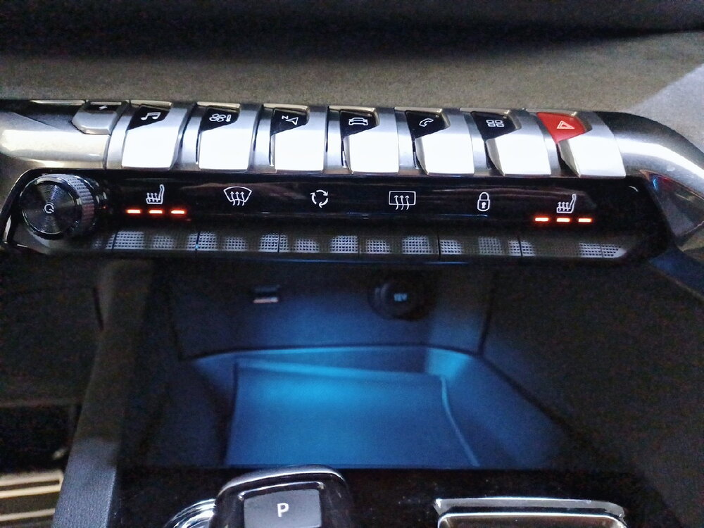 Occasion PEUGEOT 3008 3008 Hybrid 225 e-EAT8 - GT