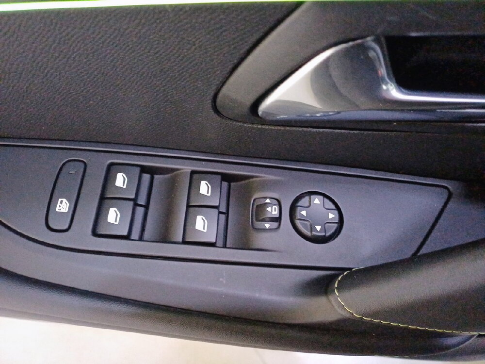 Occasion PEUGEOT 208 208 PureTech 130 S&S EAT8 - GT