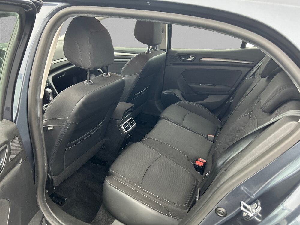 Occasion RENAULT Megane Mégane IV Berline Blue dCi 115 EDC - Business