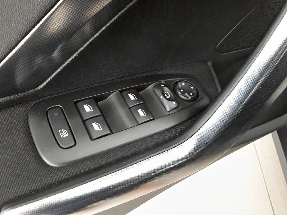 Occasion PEUGEOT 2008 2008 BlueHDi 100ch S&S BVM5 - Allure Business