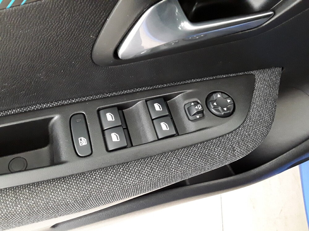 Occasion PEUGEOT 208 208 Electrique 50 kWh 136ch - Style