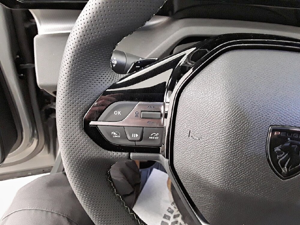 Occasion PEUGEOT 408 408 PHEV 180 e-EAT8 - GT