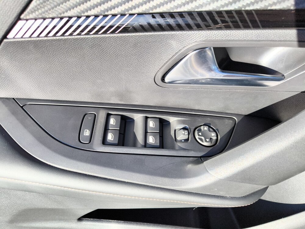 Occasion PEUGEOT 2008 2008 Hybrid 145 e-DCS6 - série spéciale ENVY