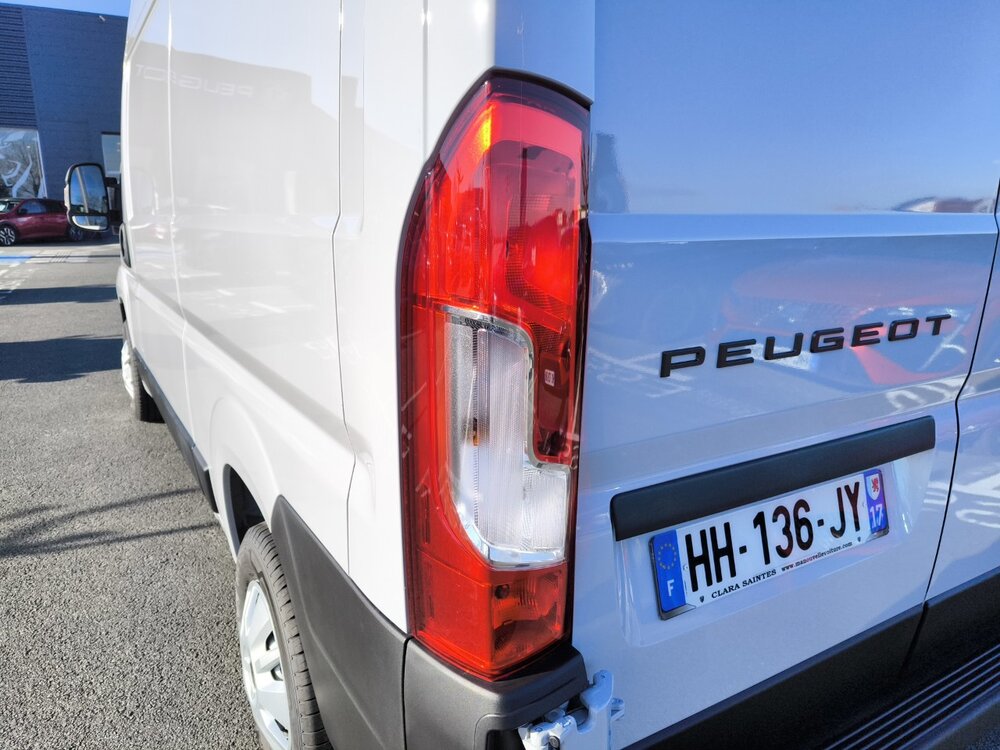 Occasion PEUGEOT Boxer BOXER FGN TOLE 3.5 T L2H2 140 S&S BVM6