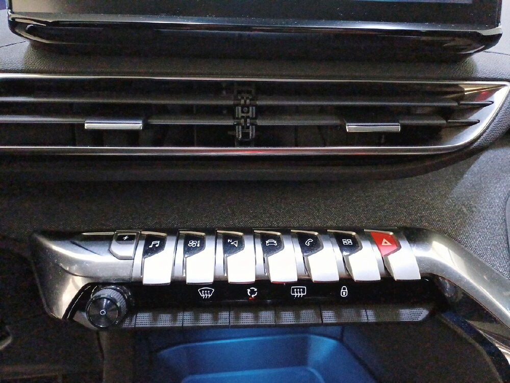 Occasion PEUGEOT 3008 3008 Hybrid 225 e-EAT8 - Roadtrip
