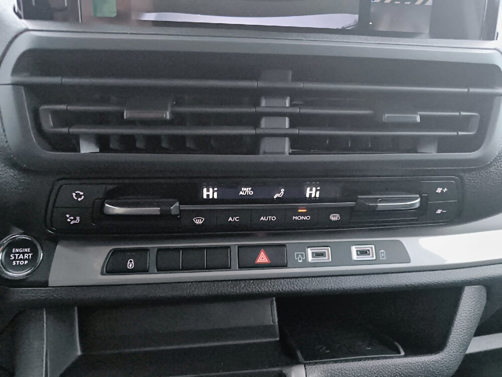 Occasion PEUGEOT Expert EXPERT CA FIXE M DIESEL 180 CH AUTOMATIQUE - TECH EDITION