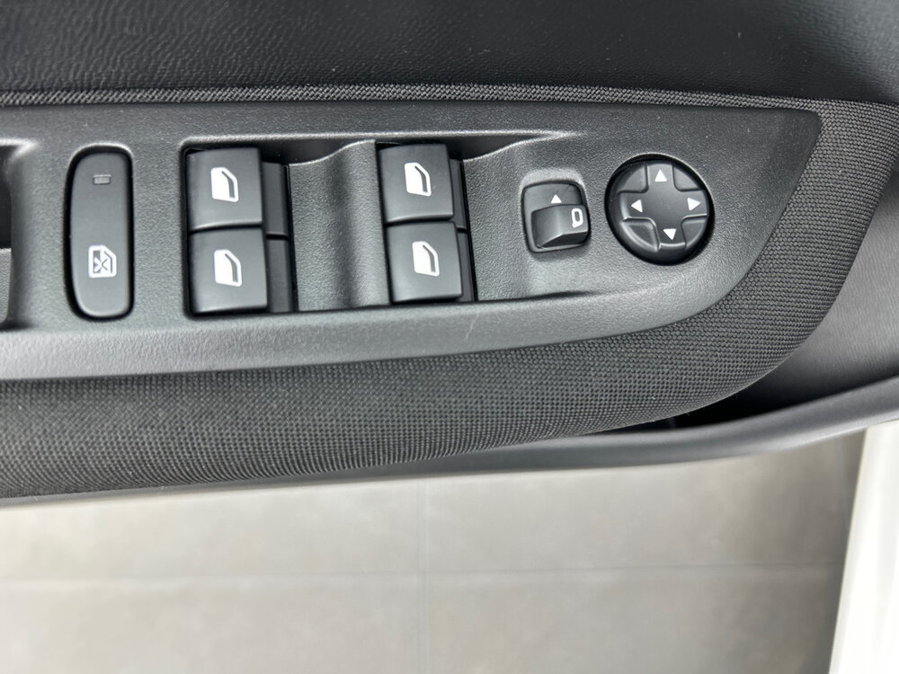 Occasion PEUGEOT 208 208 PureTech 100 S&S BVM6 - Active