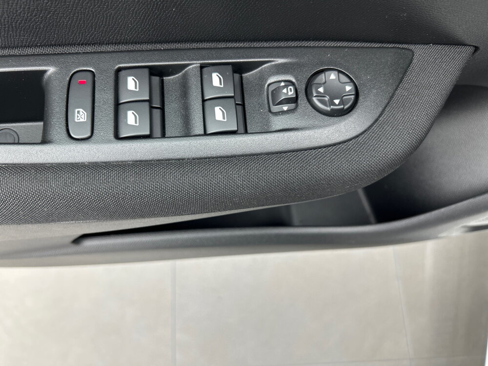 Occasion PEUGEOT 208 208 Electrique 50 kWh 136ch - Active Pack