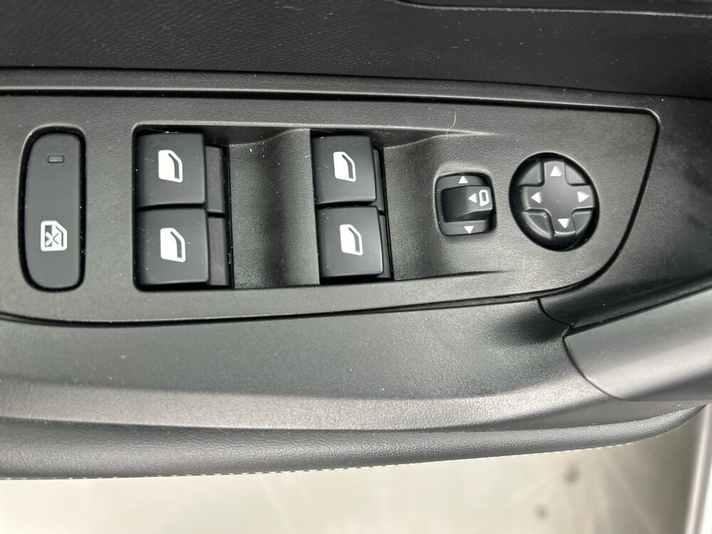 Occasion PEUGEOT 2008 2008 PureTech 100 S&S BVM6 - Allure Business