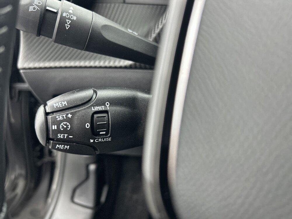 Occasion PEUGEOT 2008 2008 PureTech 100 S&S BVM6 - Allure Business